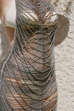VESTIDO CORTO HALTER BRILLOS / Plata - Zara фото 2