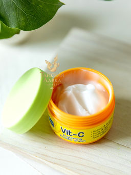 Крем-Бустер д/сияния Кожи Витамин С YOKO
50 гр фото 4