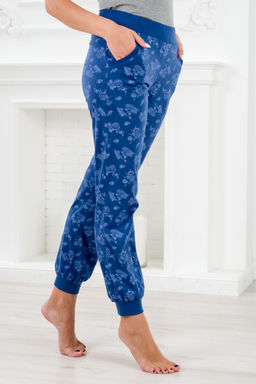 Брюки женские из кулирки на манжете Цветы на синем