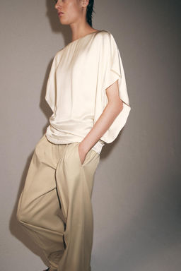 TOP FLUIDO MANGA CORTA ZW COLLECTION / Crudo - Zara фото 2