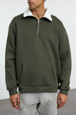 Haki Oversize/Genis Kesim Dik Yaka Fermuarl? Ici Polarl?/S?cak Tutan Sweatshirt TMNAW25SW00081