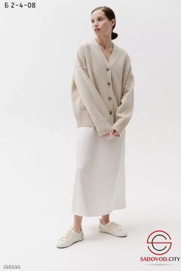 Женский кардиган на пуговицах