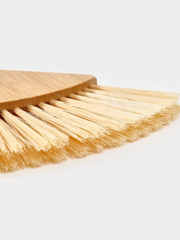 Щётка с совком Meli, бамбуковая ручка, 20×19 см, чёрная