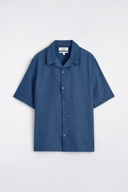 CAMISA CON CUELLO ABIERTO