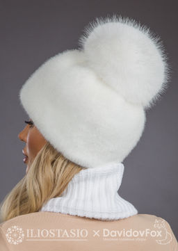 Шапка Лыжница экомех белый