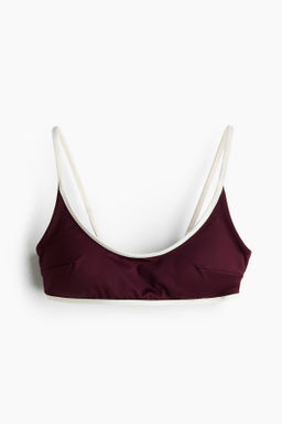 Top de bikini con relleno