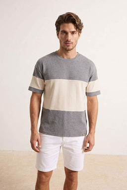 Gri Oversize/Geni_ Kesim Renk Bloklu Dokulu T-Shirt TMNSS25TS00065 - Trendyolmilla фото 2