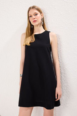 TRENDYOLMILLA Kahverengi Genis Kesim Keten Gorunumlu Kolsuz Mini Dokuma Elbise TWOSS23EL01497  фото 8