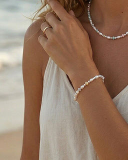 Браслет из бусин