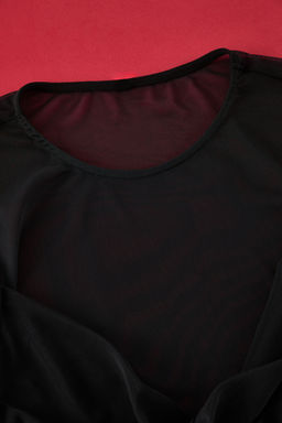 Trendyolmilla Siyah Aksesuar Detayl? Orme Bluz TPRSS25BZ00001