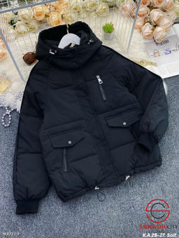 Куртка зимняя с капюшоном