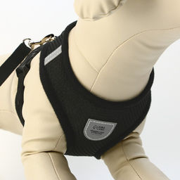 Шлейка дышащая с поводком и светоотражающей нашивкой, M, ОШ 33, ОГ 32-43, черная - Пушистое счастье фото 2