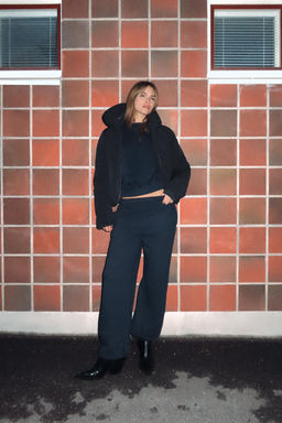 WATER-REPELLENT AND WINDPROOF HOODED JACKET