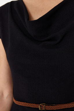 TRENDYOLMILLA Siyah Dokulu Kemer Detayl? Degaje Yaka Esnek Skater/Belden Ac?lan Midi Orme Elbise TWOSS24EL01070  фото 5