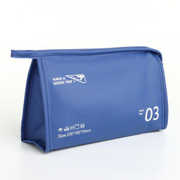 Косметичка на молнии треугольная с принтом Good trip, синяя