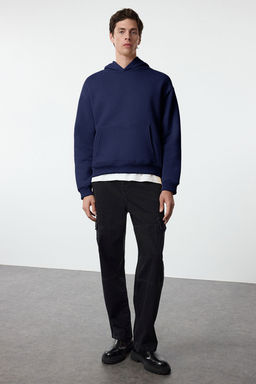 Lacivert Oversize/Genis Kesim S?rt? Nak?s Detayl? Kapusonlu Sweatshirt TMNAW25SW00142