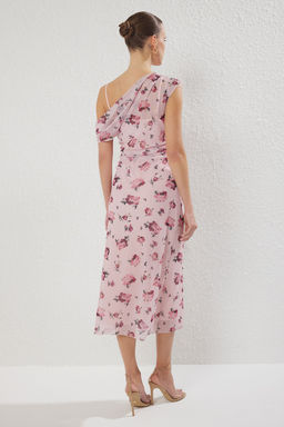 Pembe Cicekli Buzgu / Drape Midi Cicek Bask?l? Tul Vucuda Oturan Esnek Orme Elbise TWOSS25EL00104 - Trendyolmilla фото 4