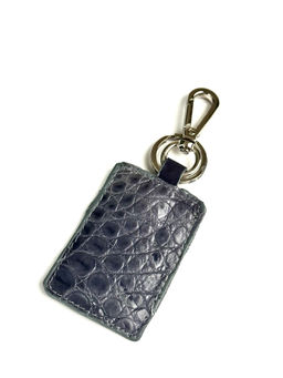Брелок из кожи крокодила