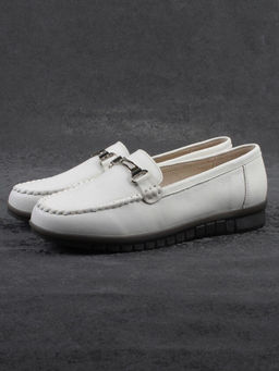 06-DYL121-2 MILK Туфли женские (натуральная кожа)