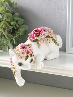 Фигура настольная полистоун «Белая кошка в цветах», на полку, 21×10.5×12.8 см