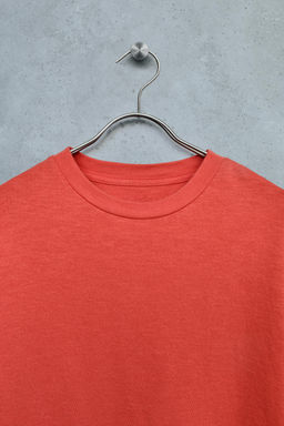 STORIESZ - CAMISETA LISA / Rojo