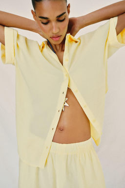 SHORTS FLUIDOS CINTURA EL?STICA / Amarillo - Zara фото 3