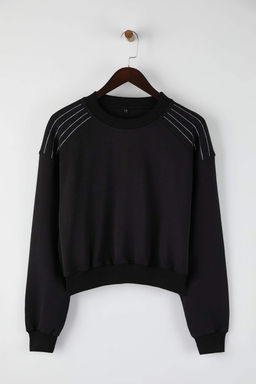 Siyah Soft Touch Serit Tas Akseusar Detayl? Bisiklet Yaka Orme Sweatshirt TWOAW26SW00224 - Trendyolmilla фото 5