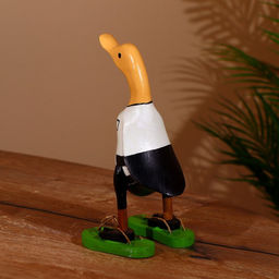 Сувенир «Утка в шлёпках», 27 см, дерево