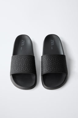 EMBOSSED SLIDERS - Zara фото 4