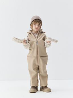 Комбинезон Softshell Колор-блок Латте с варежками 0+