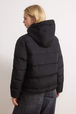 TRENDYOLMILLA Siyah Kapusonlu Su Itici Sisme Mont TWOAW21MO0022  фото 42