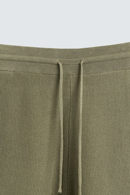 TEXTURED KNITTED BERMUDA SHORTS - Zara фото 17