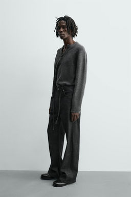 JEANS RELAXED FLARE FIT / Negro - Zara фото 4