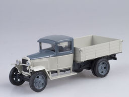 Наш Автопром.Н253 Машина "ММ-1946" 1:43