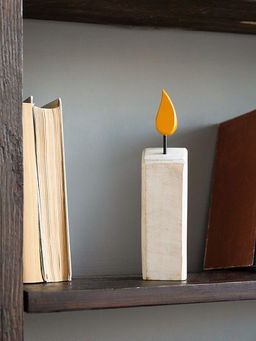 Декоративная фигурка "Свеча" 6x4x22 6x4x22