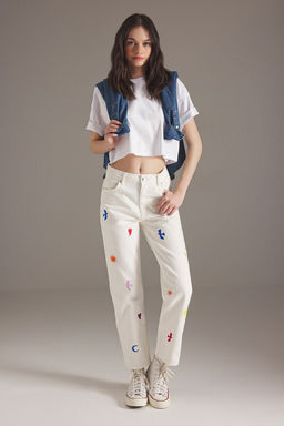 Ekru Nak?sl? Yuksek Bel Duz Kesim Straight Jeans TWOSS25JE00215