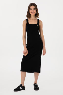 Kad_n Siyah Y_rtma_l_ Kolsuz Kare Yaka _rme Elbise Sepette S_rpriz _ndirim