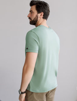 Футболка базовая полуприлегающая из премиального хлопка с принтом - Vilatte фото 3