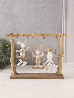 Фигурка полистоун Зайчата: три друга на качелях, белый с золотом, 26?5.5?20 см