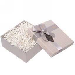 Цена за 2 шт. Наполнитель бумажный для подарков "Приятный подарок" 50г (гофре), белый