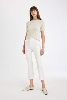 Трикотажный свитер обычного кроя с круглым вырезом и короткими рукавами - Defacto фото 2