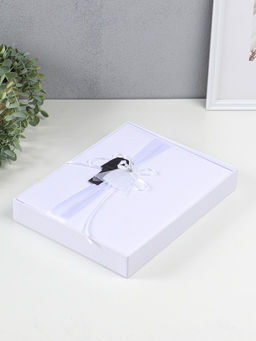 Фотоальбом на 100 фото 13х18 см "Жених и невеста" в коробке 4х23х29,5 см