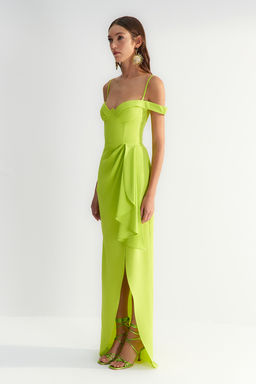Светло-зеленое вечернее платье с воланами и выпускное платье из коллекции X Zeynep Tosun TCLSS23AE00011