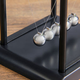 Маятник настольный антистресс «Антистресс», чёрный, 11.4×13.5×13.7 см