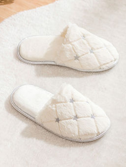 Kad?n Pel?? Ev Terli?i