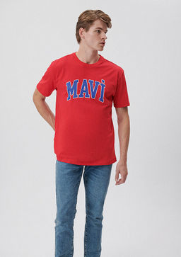 Mavi Logo Bask?l? K?rm?z? Tisort