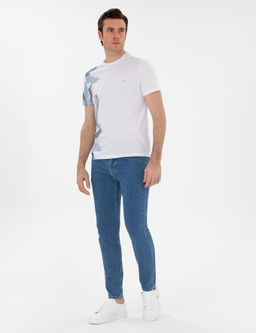 Белая стройная мата - Cacharel фото 4