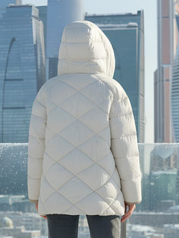 Куртка женская зимняя с капюшоном большого размера бежевого цвета 1170B - Mtforce фото 25