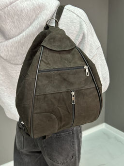 Сумка-рюкзак женская из телячьей кожи