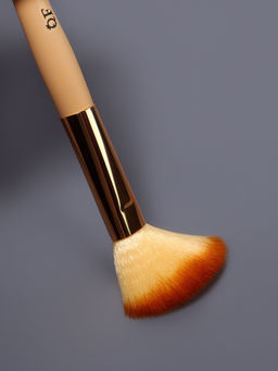 Набор кистей для макияжа PASTEL BLUSH, 7 шт., чехол на кнопке, бежевый